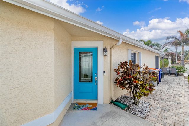 563 10th Place, Vero Beach, FL 32960