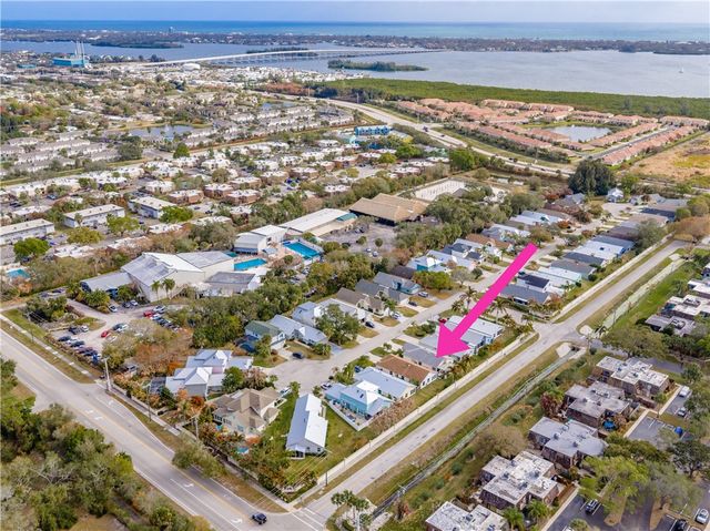 563 10th Place, Vero Beach, FL 32960