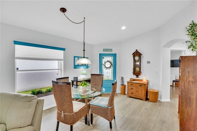 563 10th Place, Vero Beach, FL 32960