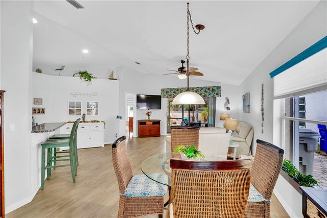 563 10th Place, Vero Beach, FL 32960