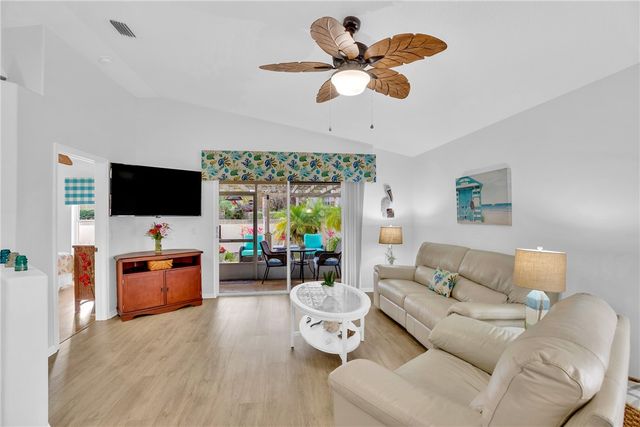 563 10th Place, Vero Beach, FL 32960