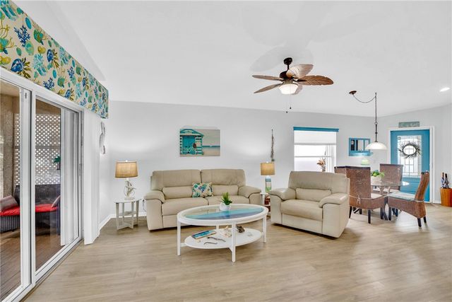 563 10th Place, Vero Beach, FL 32960