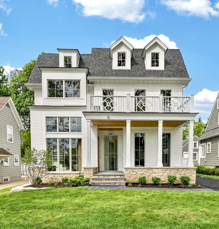 6 S Elm Street, Hinsdale, IL 60521