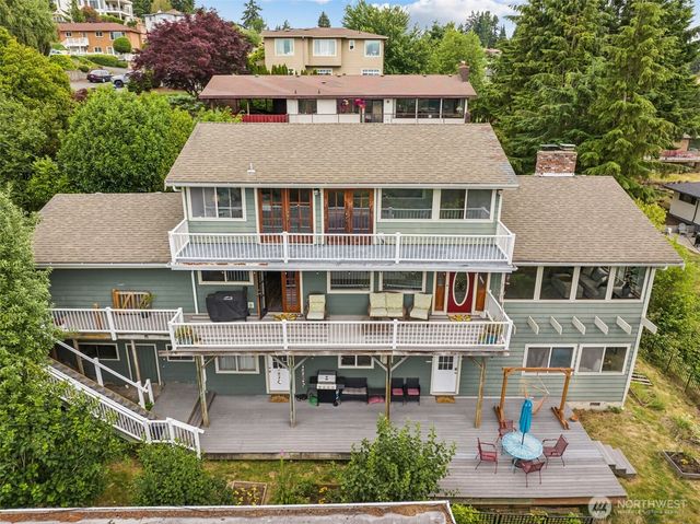 21030 7th Avenue S, Des Moines, WA 98198