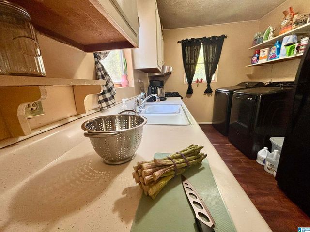 400 BROADLEAF DRIVE, Talladega, AL 35160