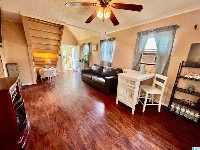 400 BROADLEAF DRIVE, Talladega, AL 35160