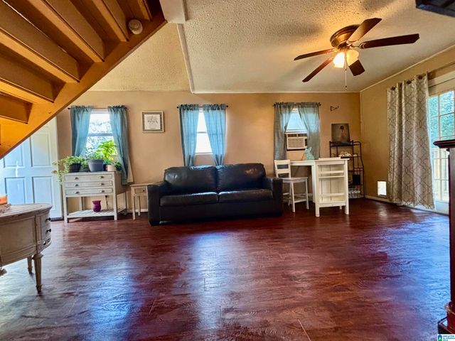 400 BROADLEAF DRIVE, Talladega, AL 35160