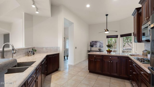 15548 E CAVERN Drive, Fountain Hills, AZ 85268