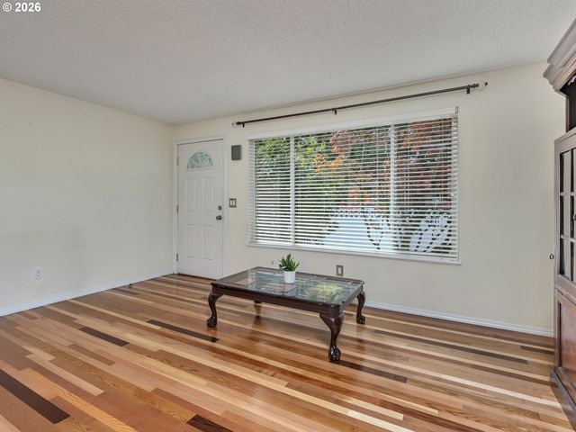 19675 Sw ROSA Rd, Beaverton, OR 97078