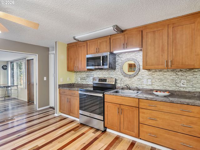 19675 Sw ROSA Rd, Beaverton, OR 97078