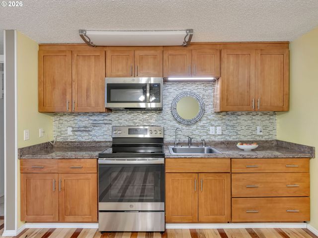 19675 Sw ROSA Rd, Beaverton, OR 97078