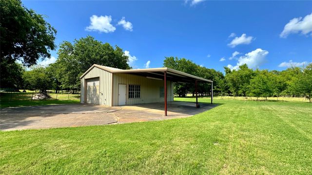 2078 Griffith Road, Terrell, TX 75160