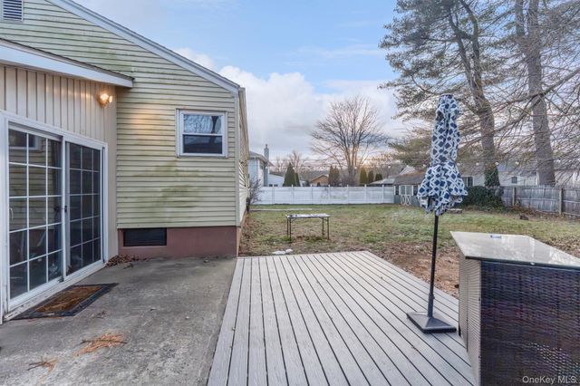 3 Cedar Lane, Saugerties, NY 12477