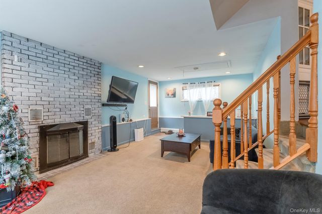 3 Cedar Lane, Saugerties, NY 12477