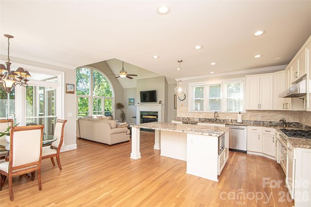 15349 Ballantyne Country Club Drive, Charlotte, NC 28277