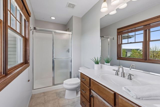 1800 Carriage Drive, Victoria, MN 55386