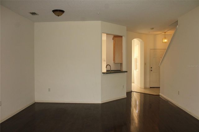 3429 PARKRIDGE CIRCLE 19-103, Sarasota, FL 34243