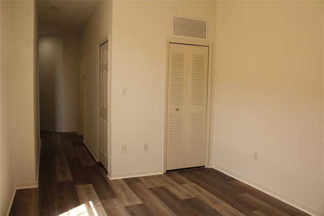 3429 PARKRIDGE CIRCLE 19-103, Sarasota, FL 34243