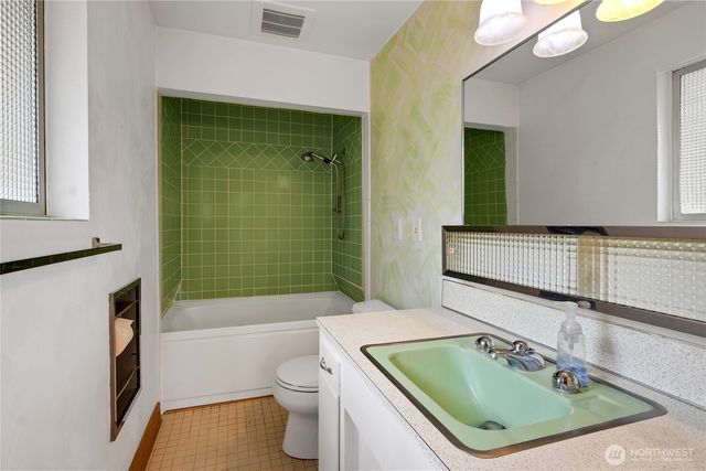 424 Ranger Drive SE, Lacey, WA 98503