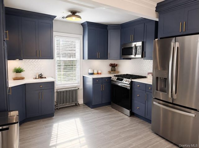 170-16 93rd Avenue 2, Jamaica, NY 11433