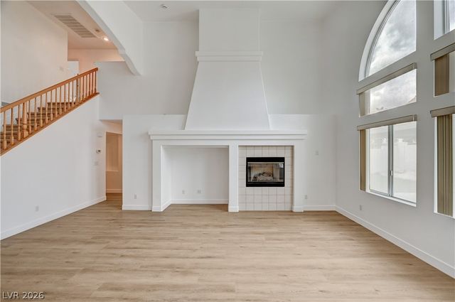 10016 Diving Duck Avenue, Las Vegas, NV 89117