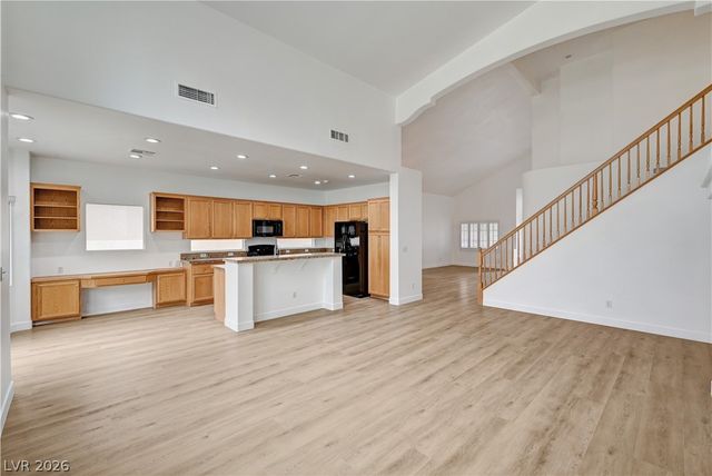 10016 Diving Duck Avenue, Las Vegas, NV 89117
