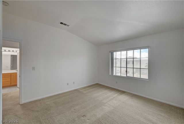 10016 Diving Duck Avenue, Las Vegas, NV 89117