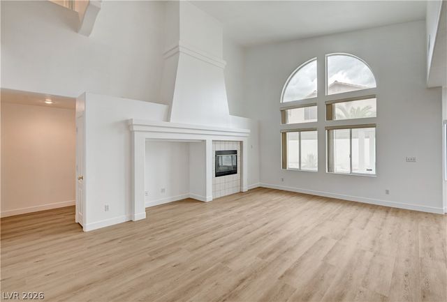 10016 Diving Duck Avenue, Las Vegas, NV 89117