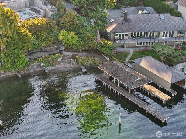 7220 North Mercer Way, Mercer Island, WA 98040