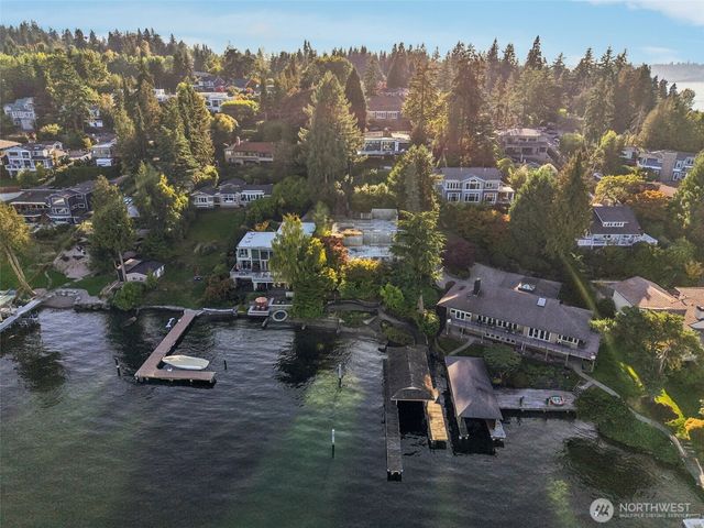 7220 North Mercer Way, Mercer Island, WA 98040
