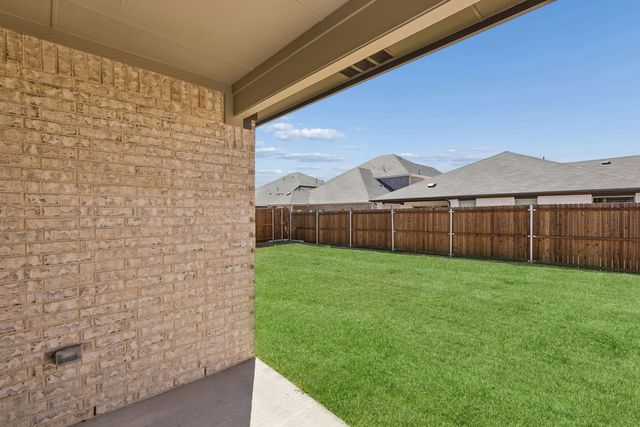 733 Ivy Trail, Lavon, TX 75166