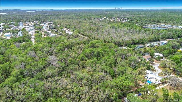 1670 NW 19th Street, Crystal River, FL 34428