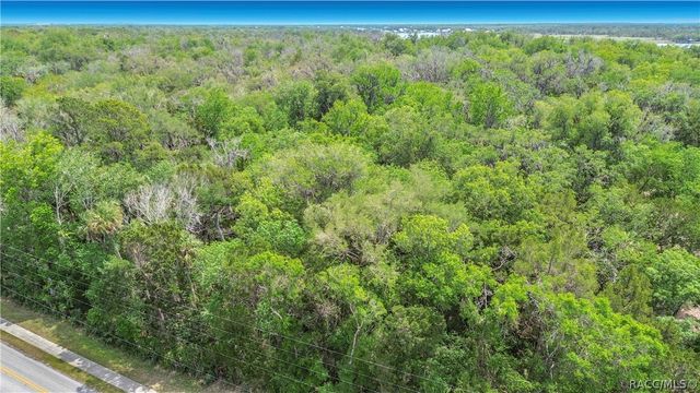 1670 NW 19th Street, Crystal River, FL 34428