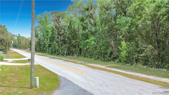 1670 NW 19th Street, Crystal River, FL 34428