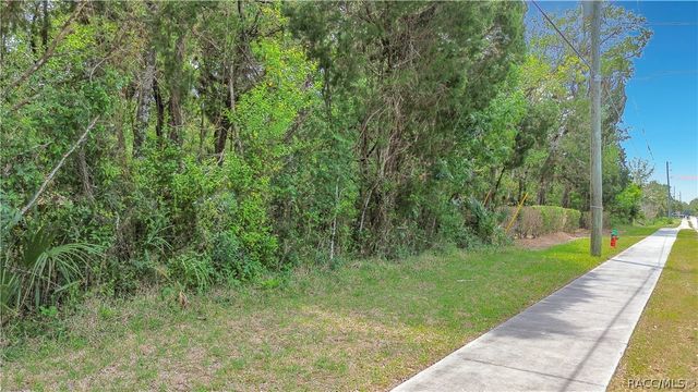 1670 NW 19th Street, Crystal River, FL 34428