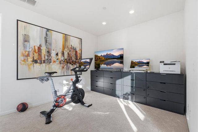 4032 Montcalm Pl, Roseville, CA 95747