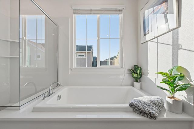 4032 Montcalm Pl, Roseville, CA 95747