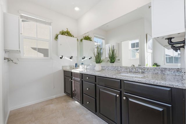 4032 Montcalm Pl, Roseville, CA 95747