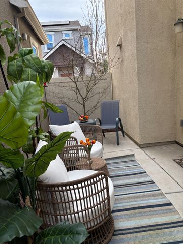 4032 Montcalm Pl, Roseville, CA 95747