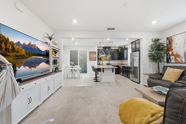 4032 Montcalm Pl, Roseville, CA 95747