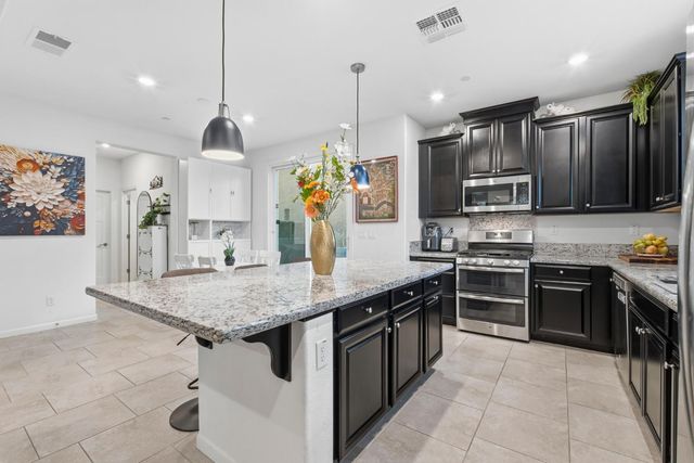 4032 Montcalm Pl, Roseville, CA 95747