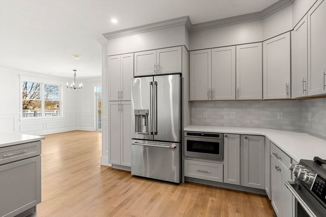 24 Fellows Rd 3, Ipswich, MA 01938