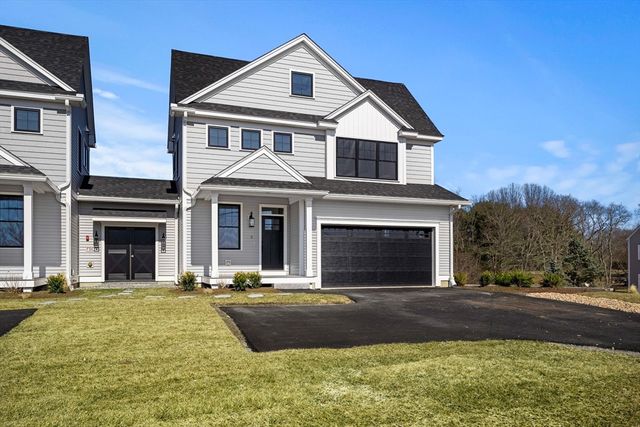 24 Fellows Rd 3, Ipswich, MA 01938