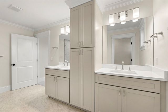 24 Fellows Rd 3, Ipswich, MA 01938