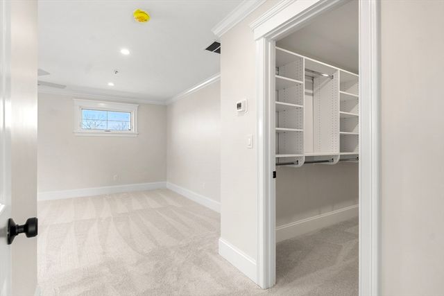 24 Fellows Rd 3, Ipswich, MA 01938