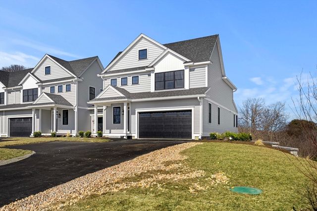 24 Fellows Rd 3, Ipswich, MA 01938