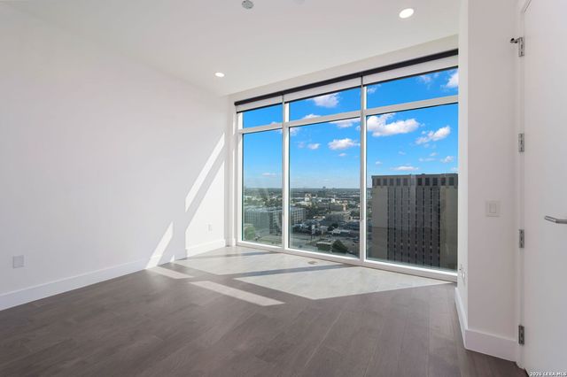 123 Lexington Ave Apt 1303, San Antonio, TX 78205