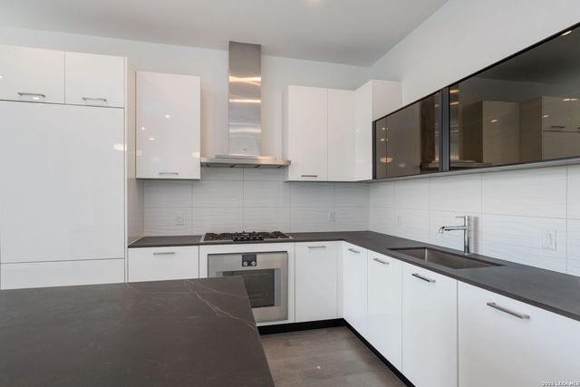 123 Lexington Ave Apt 1303, San Antonio, TX 78205