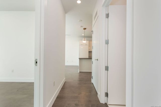 123 Lexington Ave Apt 1303, San Antonio, TX 78205
