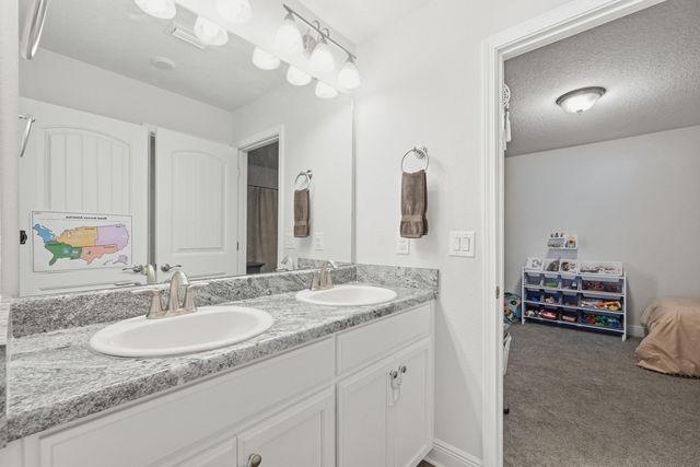 2213 Jernigan Drive, Crestview, FL 32536